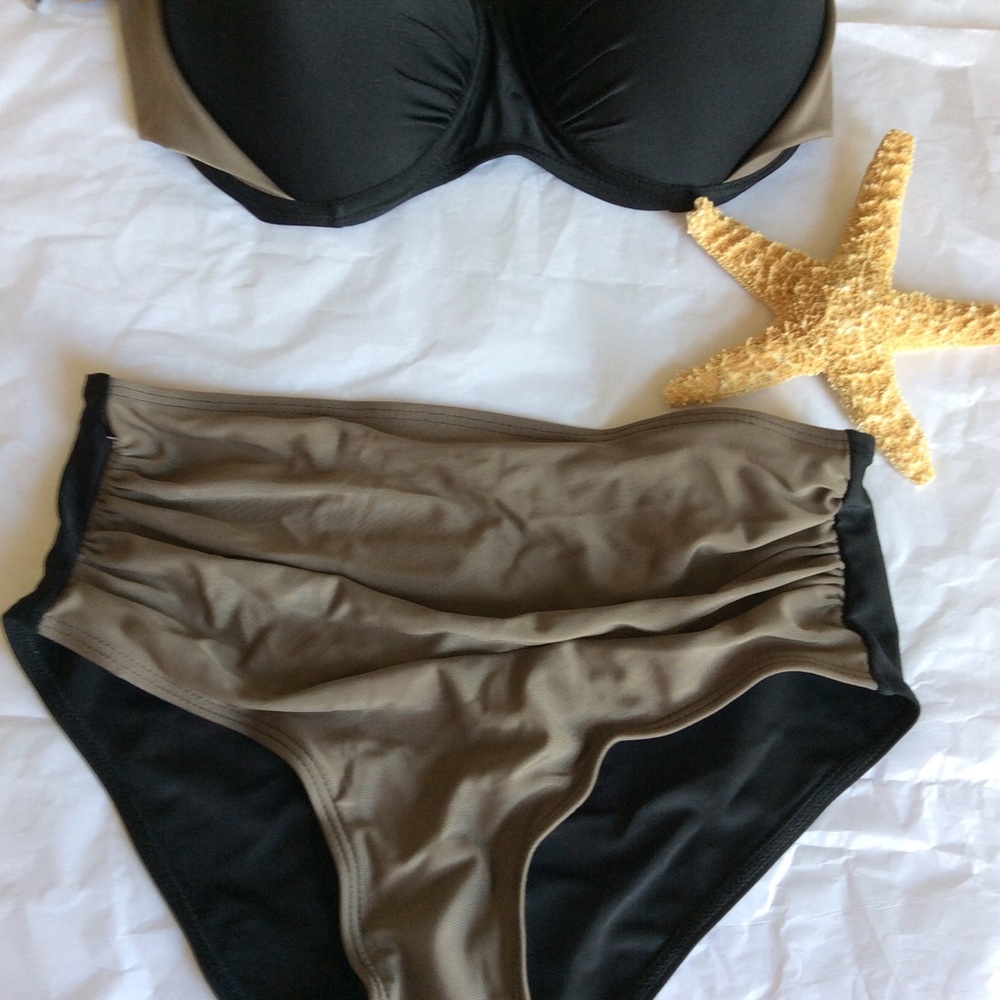 Bikini Set NWOT Size Small - Picture 4 of 7